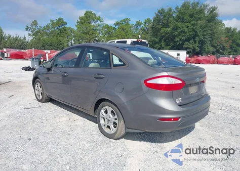 2014 Ford Fiesta Se z USA, uszkodzony, nr VIN 3FADP4BJ8EM202198